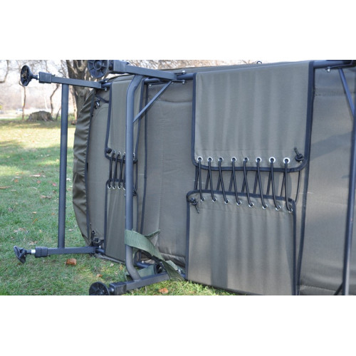 Къмпинг легло Carp Focus Imperial Pack + матрак, възглавница и спален чувал